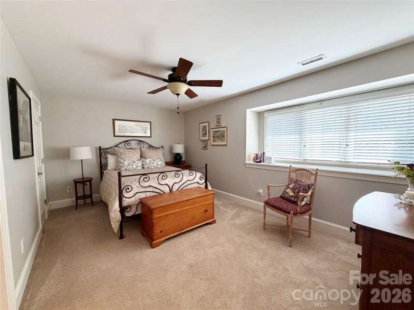 8964 Challis Hill Lane, Charlotte, NC 28226.  MLS# CAR4368580, YatesRealty ID 12379. 