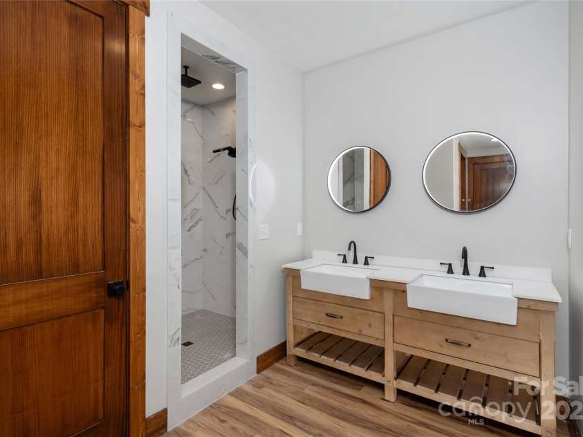 750 Silver Springs Drive, Banner Elk, NC 28604.  MLS# CAR4160928, YatesRealty ID 1238. Basement features 2 bedrooms, 2 full bathrooms