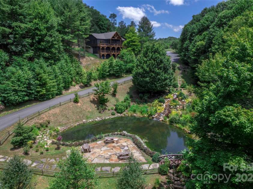 750 Silver Springs Drive, Banner Elk, NC 28604.  MLS# CAR4160928, YatesRealty ID 1238. Located in gated Silver Springs Farm Estates, NEW CONSTRUCTION & MOVE-IN READY!