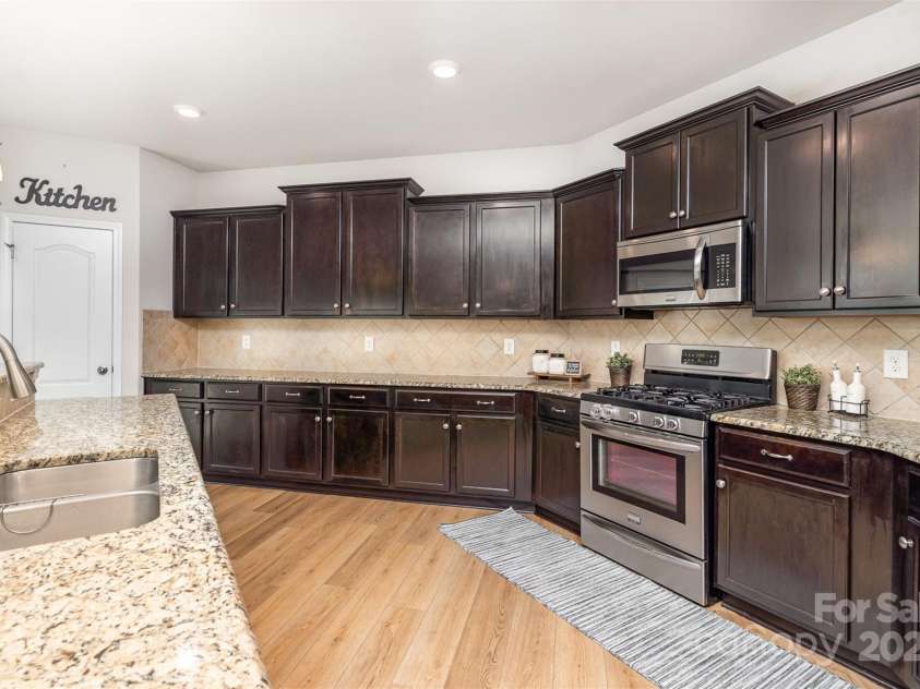 1176 Shiloh Bend Trail, Fort Mill, SC 29715.  MLS# CAR4247745, YatesRealty ID 12380. 