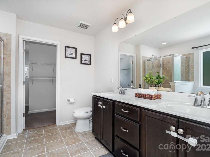 1176 Shiloh Bend Trail, Fort Mill, SC 29715.  MLS# CAR4247745, YatesRealty ID 12380. 