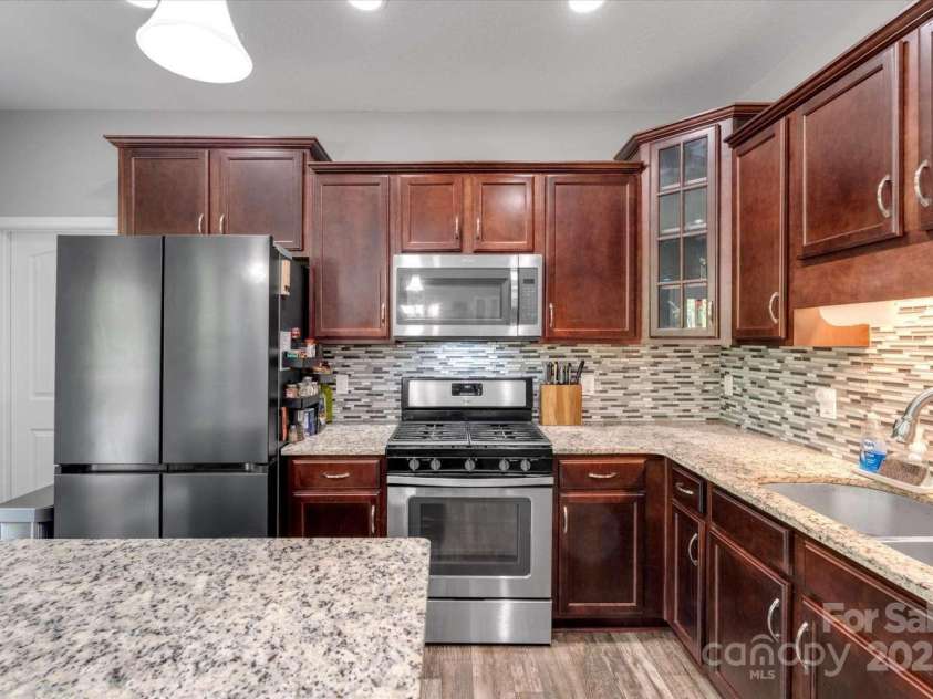 36 Nader Avenue, Weaverville, NC 28787.  MLS# CAR4255914, YatesRealty ID 12381. 