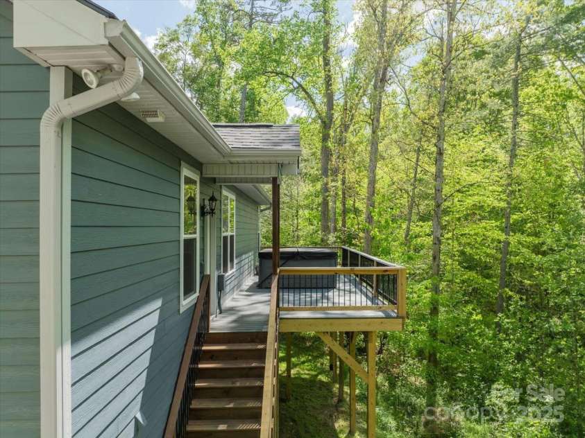 36 Nader Avenue, Weaverville, NC 28787.  MLS# CAR4255914, YatesRealty ID 12381. 