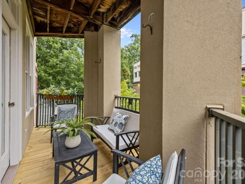 416 Queens Road, Charlotte, NC 28207.  MLS# CAR4333057, YatesRealty ID 12382. 