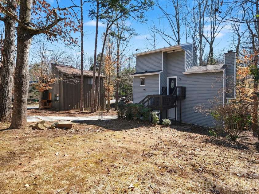 2312 Brook Canyon Drive, Charlotte, NC 28212.  MLS# CAR4342912, YatesRealty ID 12384. 