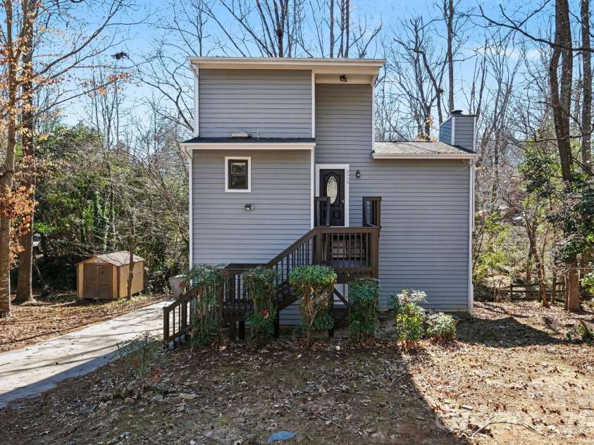 2312 Brook Canyon Drive, Charlotte, NC 28212.  MLS# CAR4342912, YatesRealty ID 12384. 
