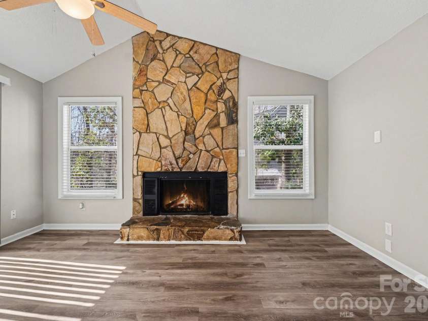 2312 Brook Canyon Drive, Charlotte, NC 28212.  MLS# CAR4342912, YatesRealty ID 12384. 