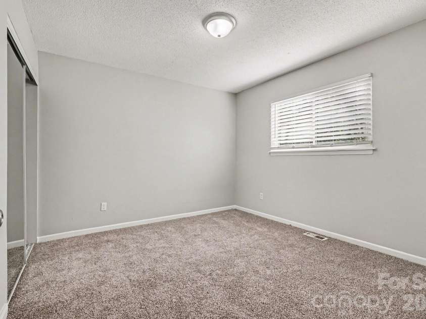 2312 Brook Canyon Drive, Charlotte, NC 28212.  MLS# CAR4342912, YatesRealty ID 12384. 