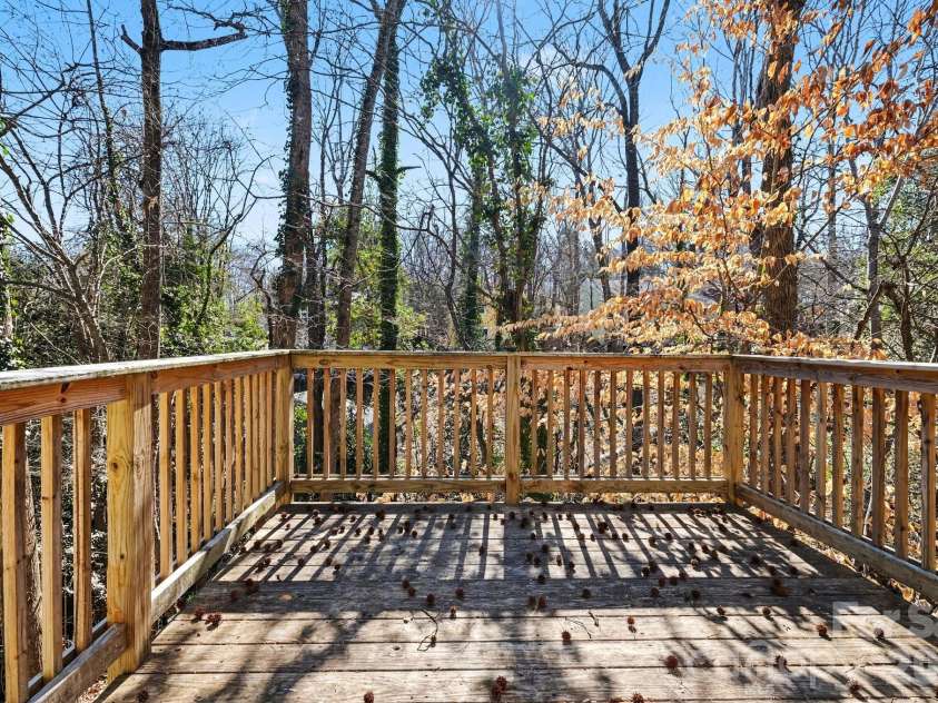 2312 Brook Canyon Drive, Charlotte, NC 28212.  MLS# CAR4342912, YatesRealty ID 12384. 
