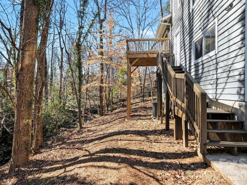 2312 Brook Canyon Drive, Charlotte, NC 28212.  MLS# CAR4342912, YatesRealty ID 12384. 