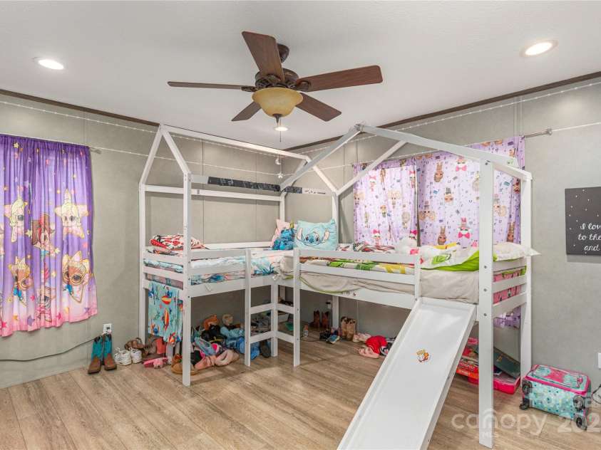 87 Horseback Lane, Marshall, NC 28753.  MLS# CAR4251023, YatesRealty ID 12384. Additional Room used as Bedroom