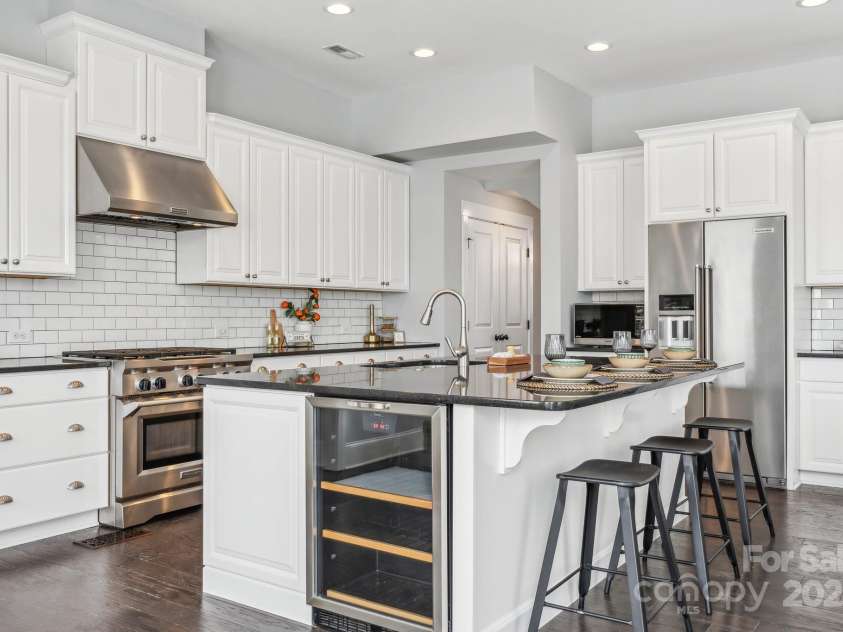 2311 Lochview Street, Pineville, NC 28134.  MLS# CAR4246576, YatesRealty ID 12385. 