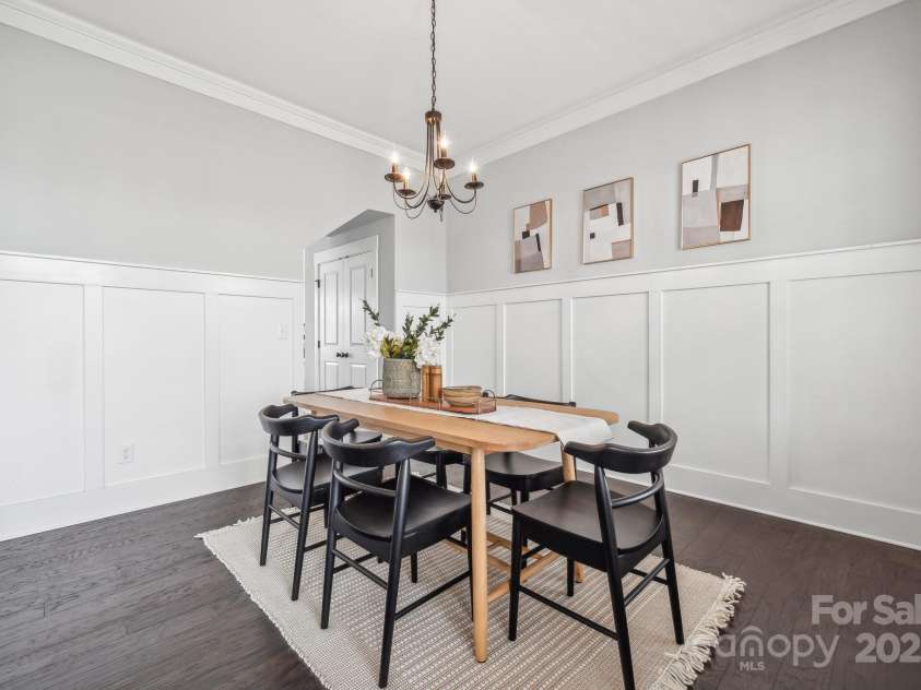 2311 Lochview Street, Pineville, NC 28134.  MLS# CAR4246576, YatesRealty ID 12385. Dining Area/Flex Space