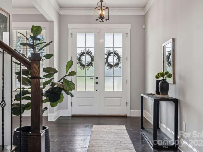 2311 Lochview Street, Pineville, NC 28134.  MLS# CAR4246576, YatesRealty ID 12385. Foyer