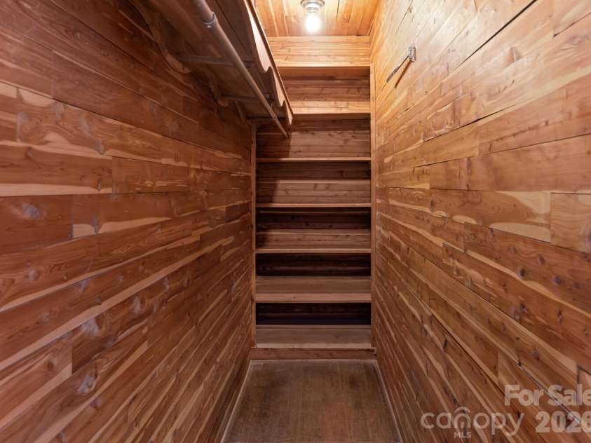 407 Vanderbilt Road, Asheville, NC 28803.  MLS# CAR4363302, YatesRealty ID 12385. Cedar Closets Throughout