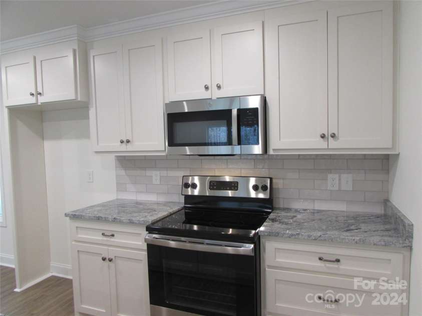 3910 Jenkins Road, Clover, SC 29710.  MLS# CAR4173081, YatesRealty ID 12389. 