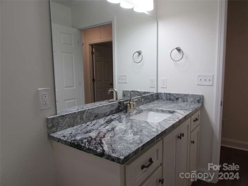 3910 Jenkins Road, Clover, SC 29710.  MLS# CAR4173081, YatesRealty ID 12389. 
