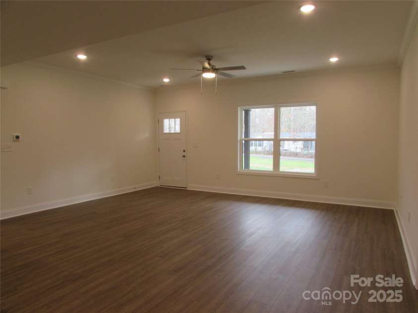 3910 Jenkins Road, Clover, SC 29710.  MLS# CAR4173081, YatesRealty ID 12389. 