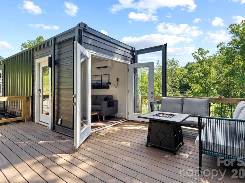 8 & 10 George Allen Ridge, Arden, NC 28704.  MLS# CAR4355041, YatesRealty ID 12393. 