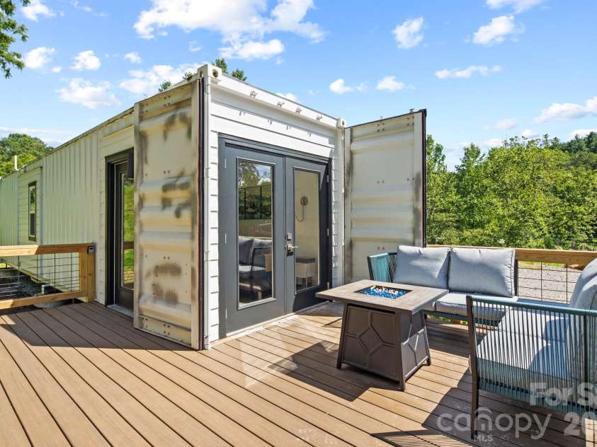 8 & 10 George Allen Ridge, Arden, NC 28704.  MLS# CAR4355041, YatesRealty ID 12393. 