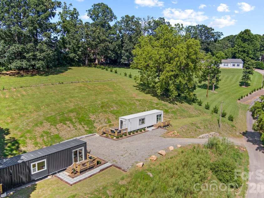 8 & 10 George Allen Ridge, Arden, NC 28704.  MLS# CAR4355041, YatesRealty ID 12393. 