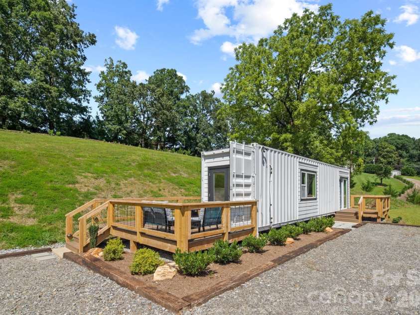 8 & 10 George Allen Ridge, Arden, NC 28704.  MLS# CAR4355041, YatesRealty ID 12393. 