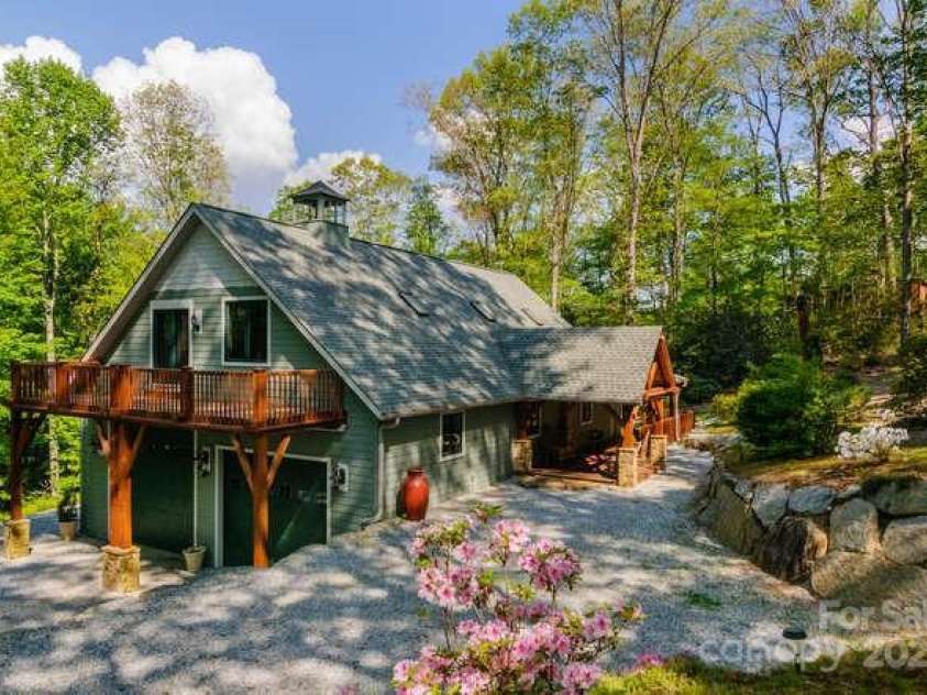 178 Whetstone Gap Road, Lake Toxaway, NC 28747.  MLS# CAR4229109, YatesRealty ID 12394. 