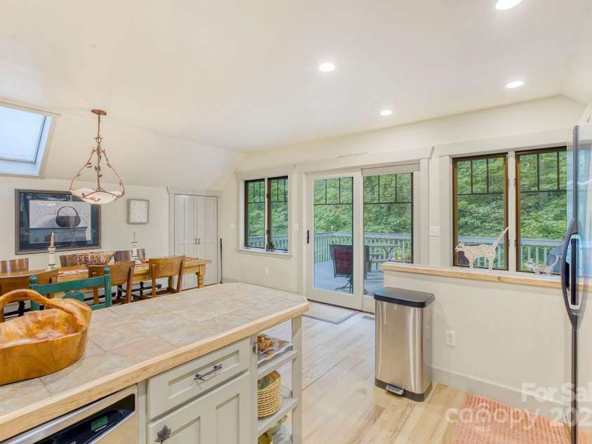 178 Whetstone Gap Road, Lake Toxaway, NC 28747.  MLS# CAR4229109, YatesRealty ID 12394. 