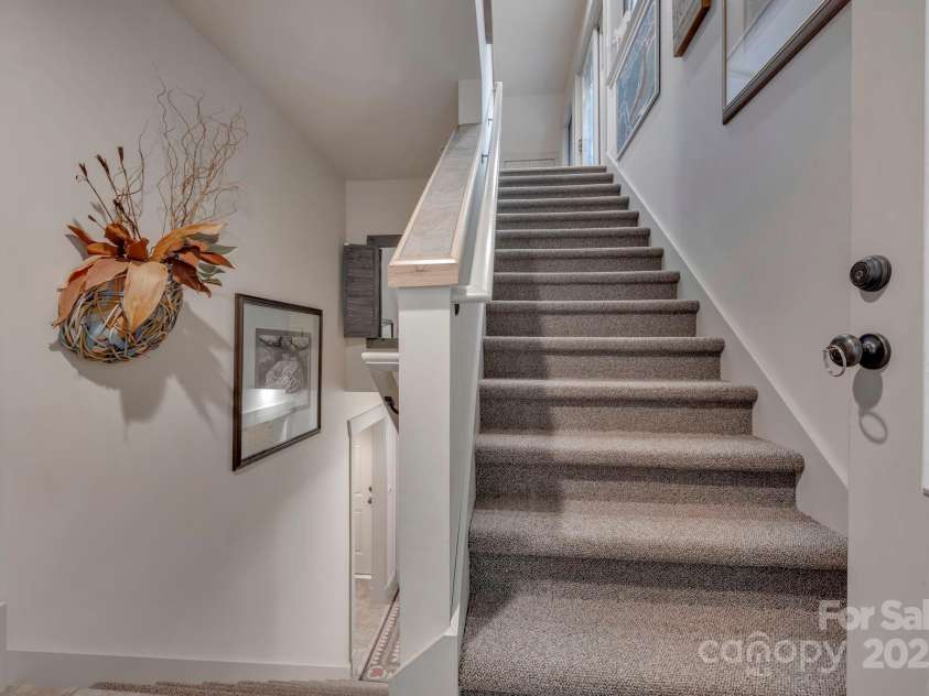 178 Whetstone Gap Road, Lake Toxaway, NC 28747.  MLS# CAR4229109, YatesRealty ID 12394. 