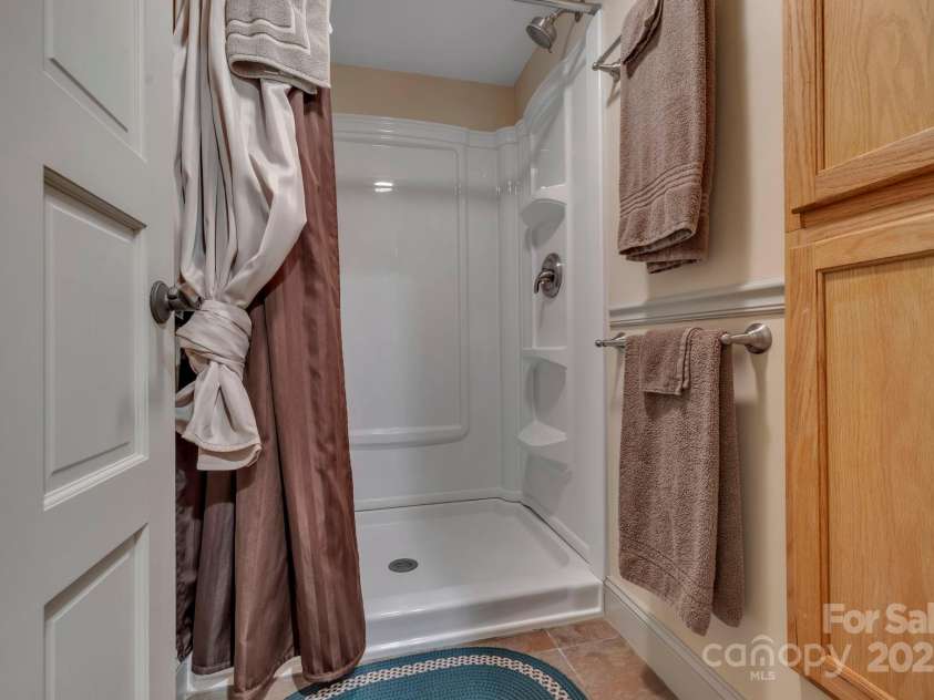 178 Whetstone Gap Road, Lake Toxaway, NC 28747.  MLS# CAR4229109, YatesRealty ID 12394. Guest bathroom