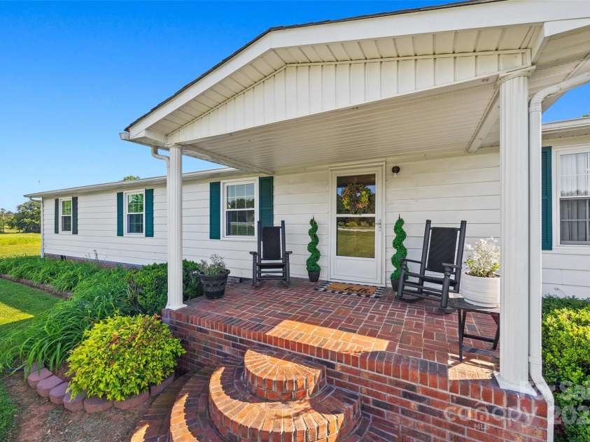105 Carrie Lane, Cherryville, NC 28021.  MLS# CAR4255008, YatesRealty ID 12395. 