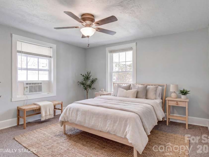 438 Loop Road, Hendersonville, NC 28792.  MLS# CAR4360408, YatesRealty ID 12395. 