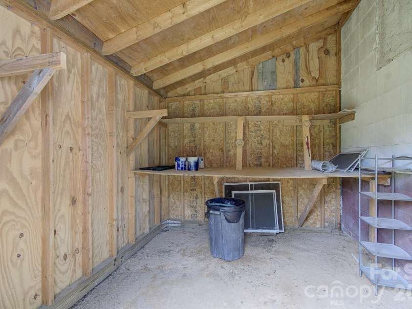 438 Loop Road, Hendersonville, NC 28792.  MLS# CAR4360408, YatesRealty ID 12395. 