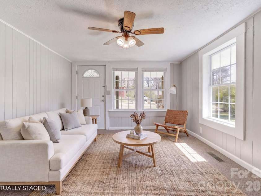 438 Loop Road, Hendersonville, NC 28792.  MLS# CAR4360408, YatesRealty ID 12395. 