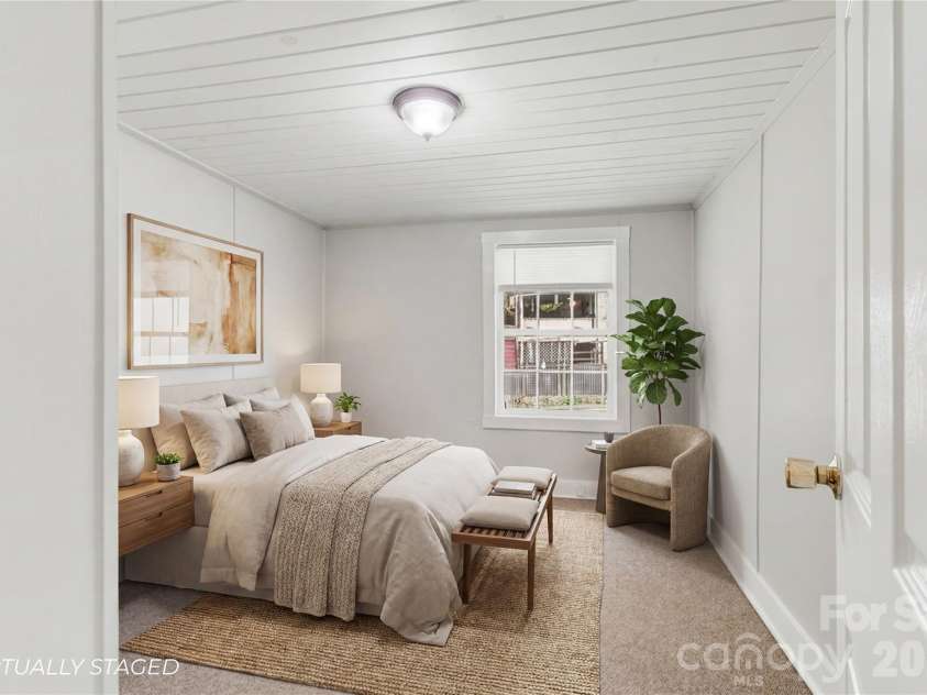 438 Loop Road, Hendersonville, NC 28792.  MLS# CAR4360408, YatesRealty ID 12395. 