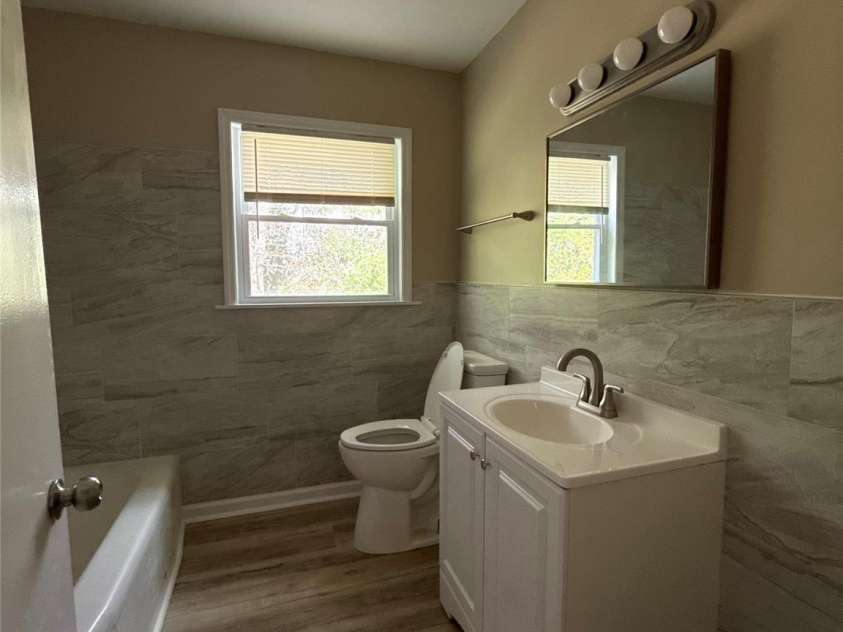 1713 Browns Avenue, Charlotte, NC 28208.  MLS# CAR4355298, YatesRealty ID 12396. 