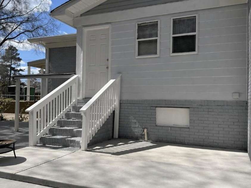 1713 Browns Avenue, Charlotte, NC 28208.  MLS# CAR4355298, YatesRealty ID 12396. 