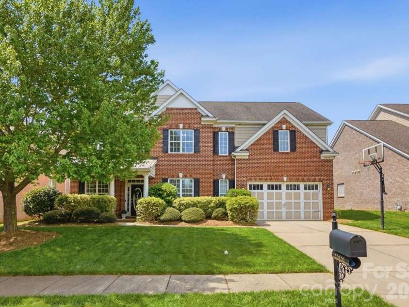 11416 Ashbourne Hall Road, Charlotte, NC 28277.  MLS# CAR4368826, YatesRealty ID 12397. 