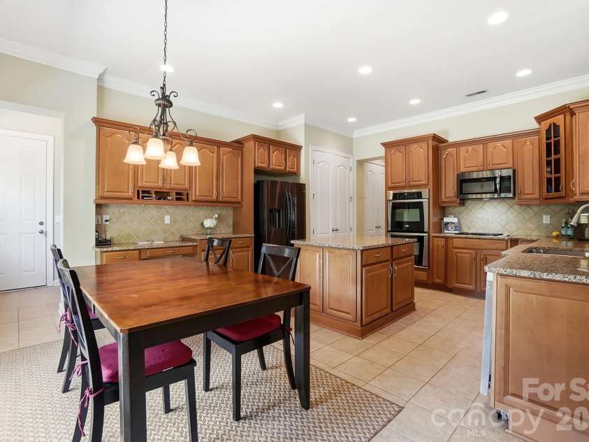 11416 Ashbourne Hall Road, Charlotte, NC 28277.  MLS# CAR4368826, YatesRealty ID 12397. 