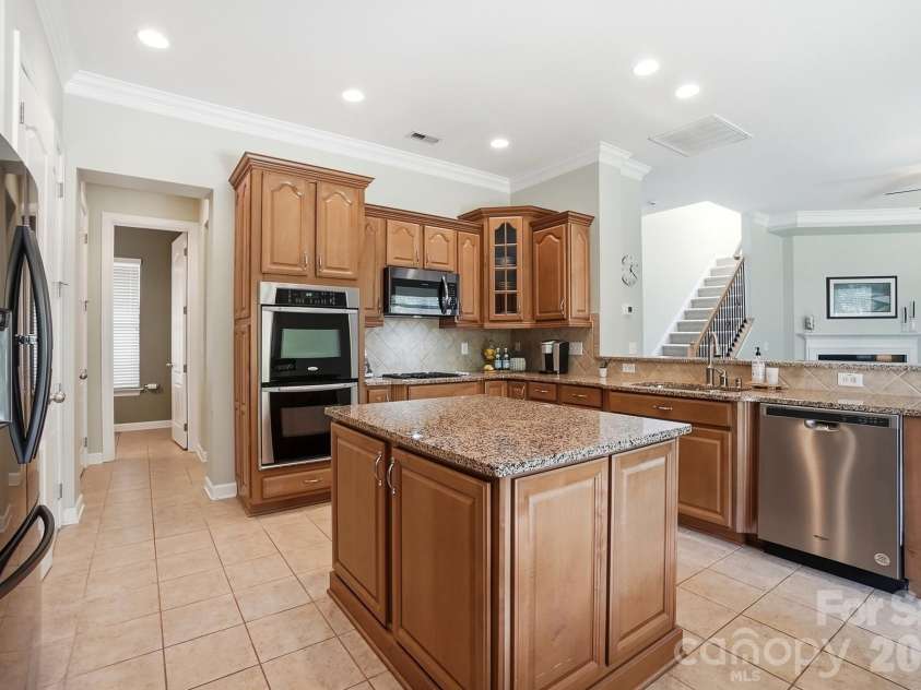11416 Ashbourne Hall Road, Charlotte, NC 28277.  MLS# CAR4368826, YatesRealty ID 12397. 