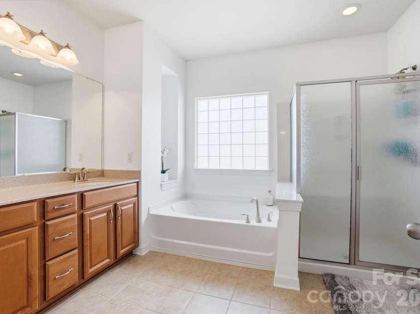 11416 Ashbourne Hall Road, Charlotte, NC 28277.  MLS# CAR4368826, YatesRealty ID 12397. 