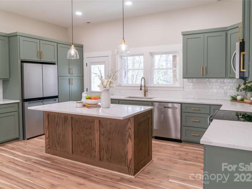 126 Maehill Place, Lenoir, NC 28645.  MLS# CAR4221380, YatesRealty ID 12397. 