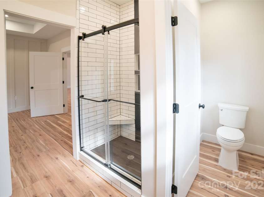 126 Maehill Place, Lenoir, NC 28645.  MLS# CAR4221380, YatesRealty ID 12397. 