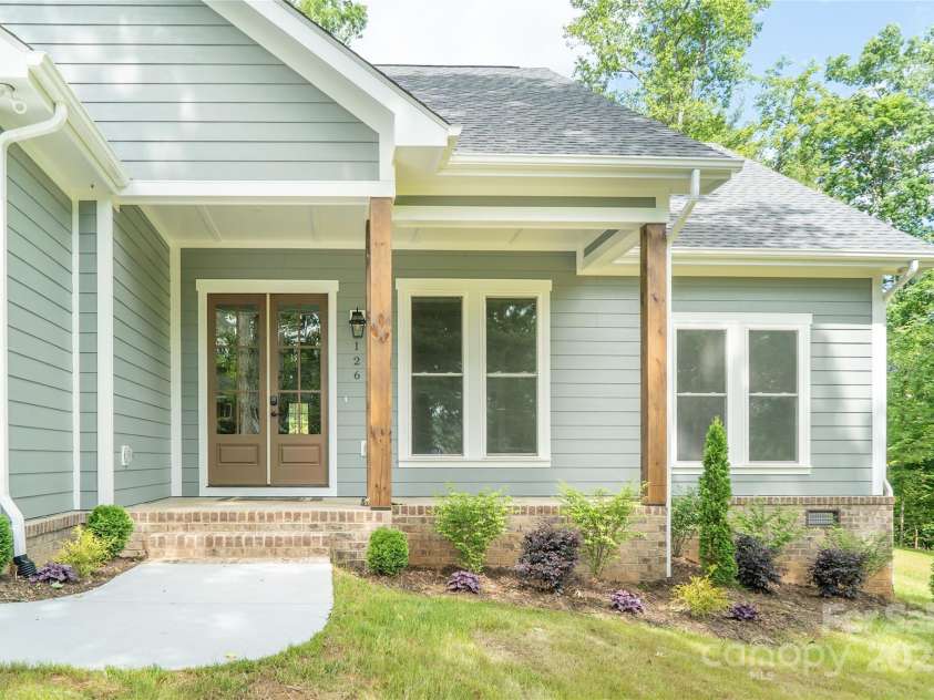 126 Maehill Place, Lenoir, NC 28645.  MLS# CAR4221380, YatesRealty ID 12397. 