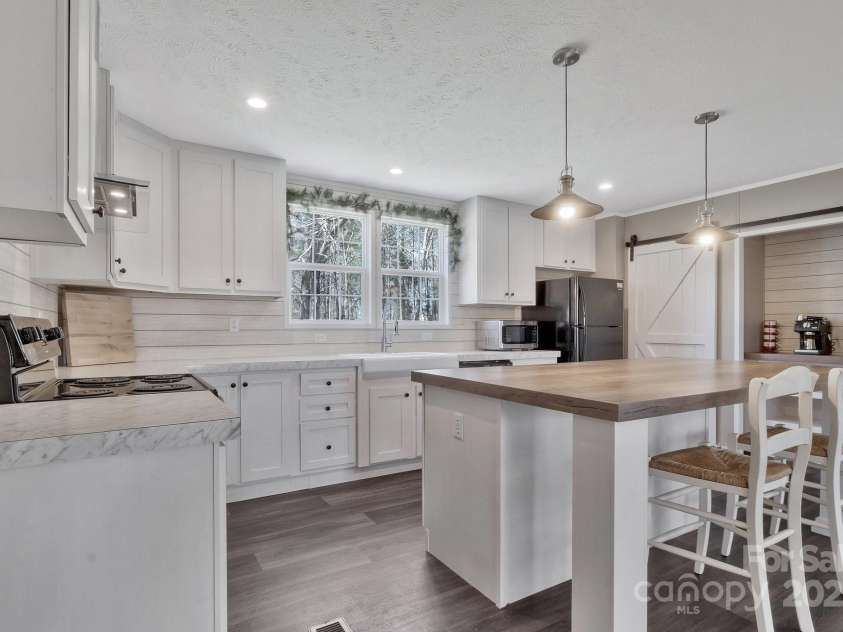 1317 Liberty Road, Chester, SC 29706.  MLS# CAR4233128, YatesRealty ID 12398. 