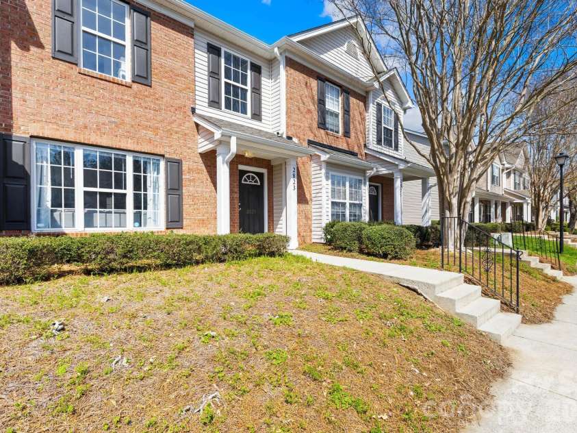 2823 Summergrove Court, Matthews, NC 28105.  MLS# CAR4358016, YatesRealty ID 12398. 