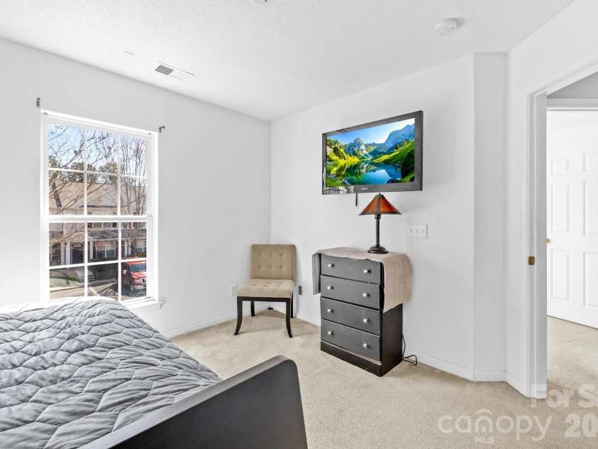 2823 Summergrove Court, Matthews, NC 28105.  MLS# CAR4358016, YatesRealty ID 12398. 