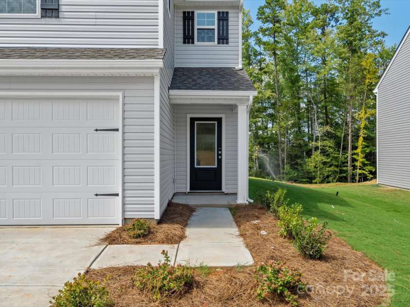 3034 Trailblazer Street, Charlotte, NC 28215.  MLS# CAR4242466, YatesRealty ID 12399. 