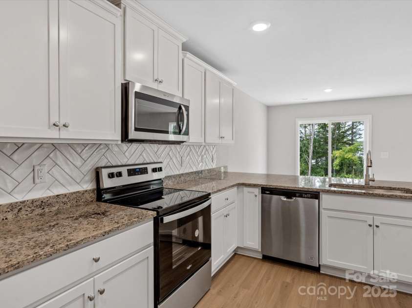 3034 Trailblazer Street, Charlotte, NC 28215.  MLS# CAR4242466, YatesRealty ID 12399. 