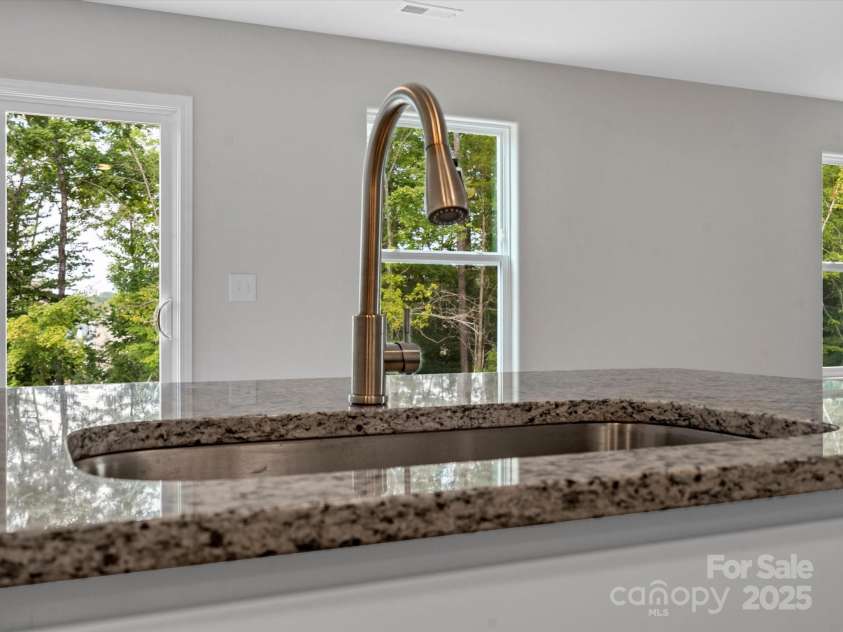 3034 Trailblazer Street, Charlotte, NC 28215.  MLS# CAR4242466, YatesRealty ID 12399. 